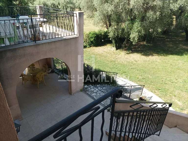 Maison Le Rouret - 5 chambres - 187m²