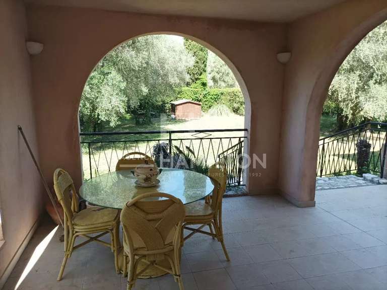 Maison Le Rouret - 5 chambres - 187m²