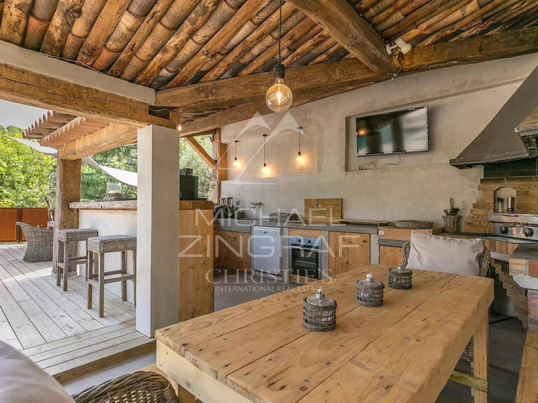 Propriété Le Rouret - 7 chambres - 415m²