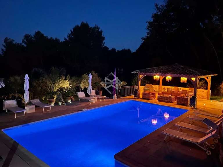 Villa avec Vue sur mer Le Rouret - 6 chambres - 202m²