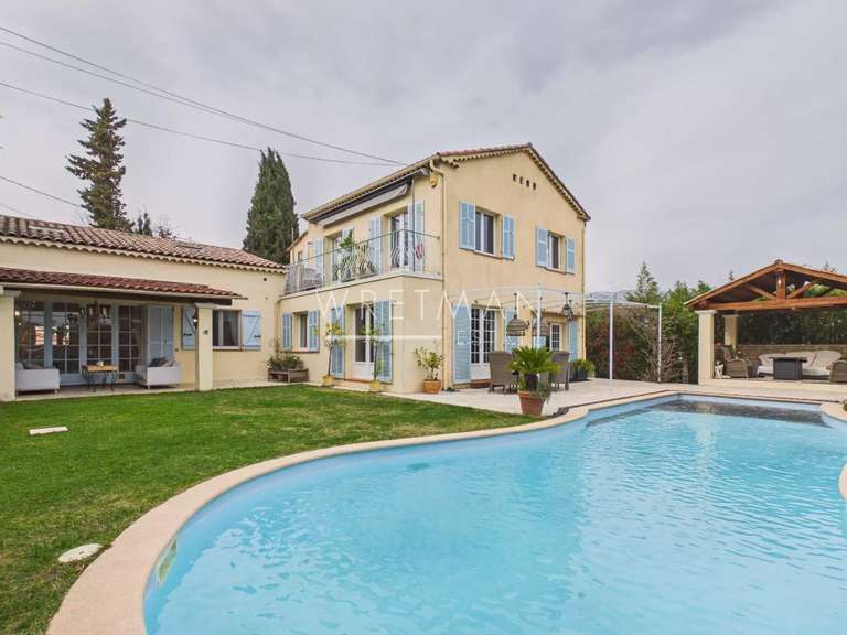 Villa Le Rouret - 178m²