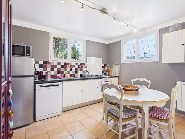 Villa Le Rouret - 178m²