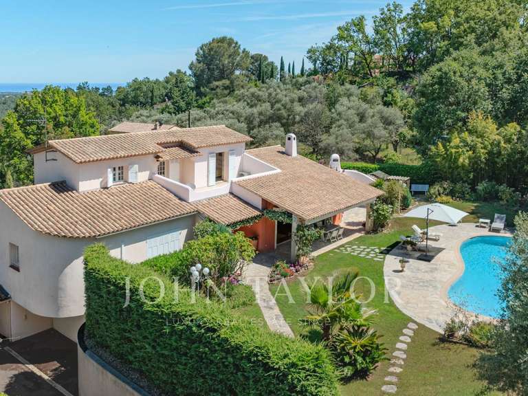 Villa avec Vue sur mer Le Rouret - 5 chambres - 337m²