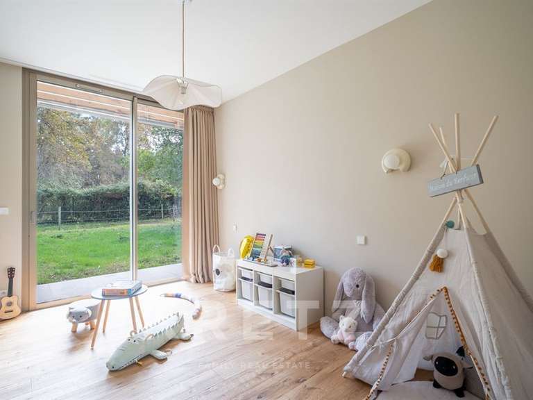 Maison Le Taillan-Médoc - 6 chambres - 405m²