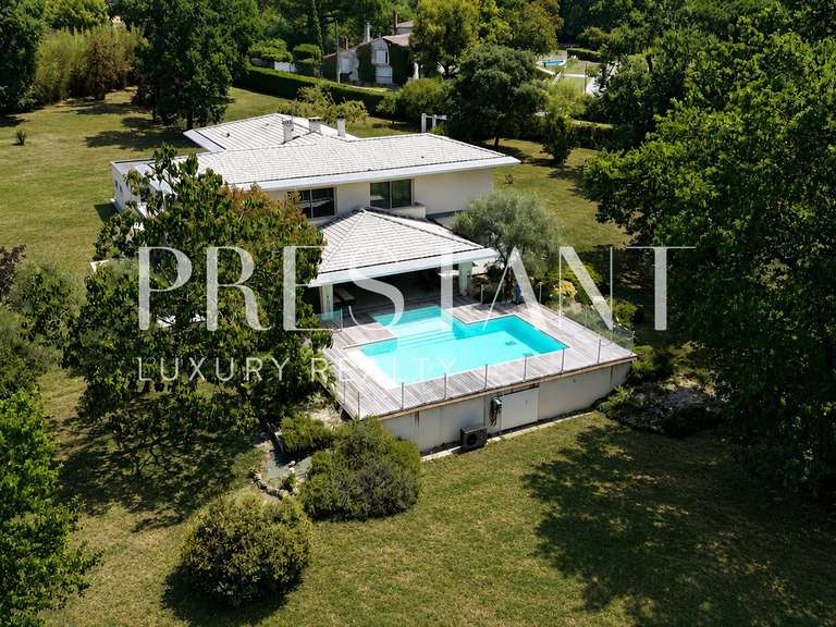 House Le Taillan-Médoc - 5 bedrooms - 385m²