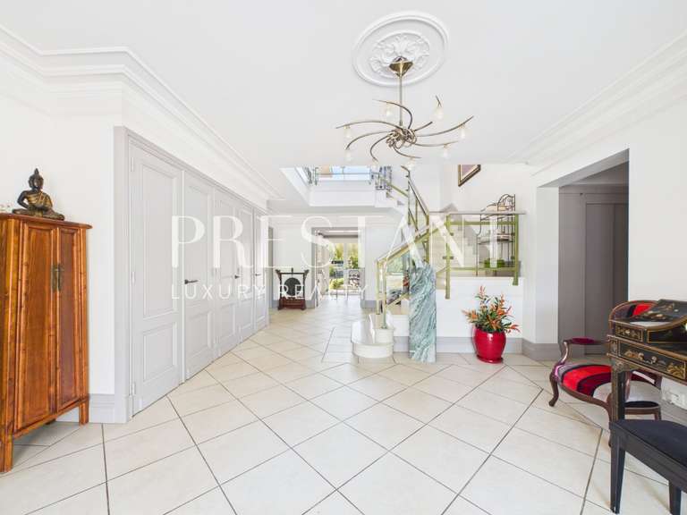 House Le Taillan-Médoc - 5 bedrooms - 385m²