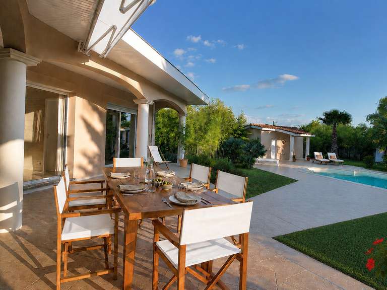 Villa Le Taillan-Médoc - 3 chambres - 200m²