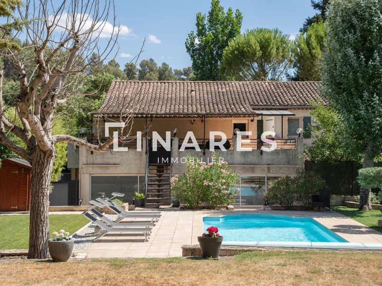 Maison Le Tholonet - 6 chambres - 189m²