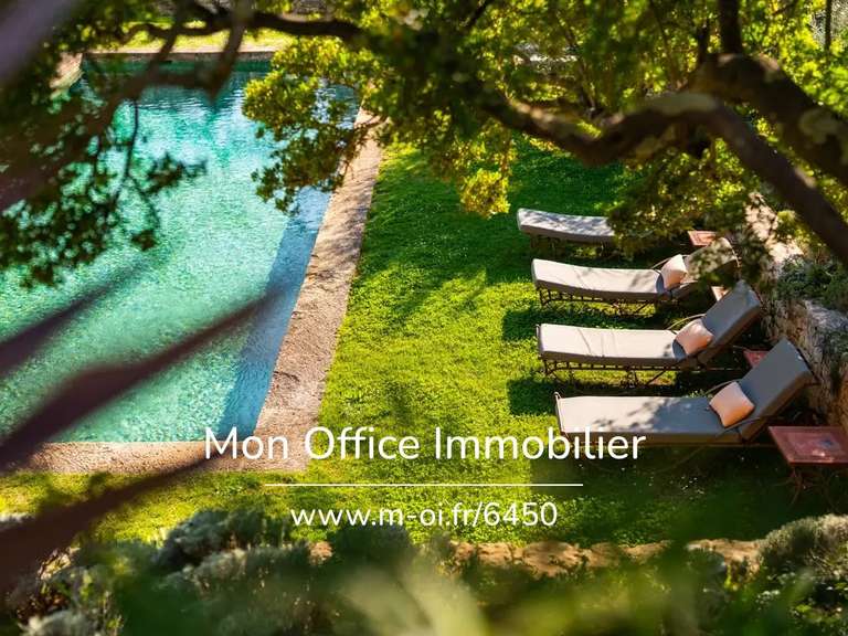 Propriété Le Tholonet - 7 chambres - 470m²