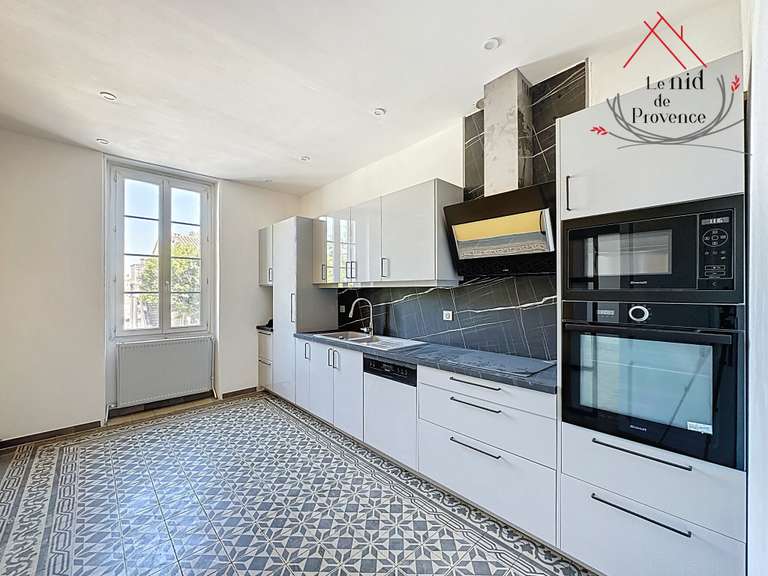 Maison Le Thor - 5 chambres - 192m²