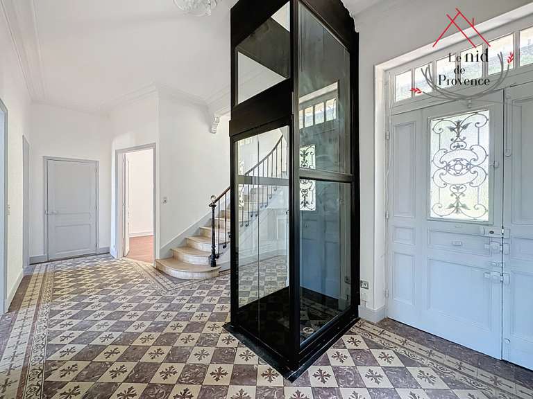 Maison Le Thor - 5 chambres - 192m²