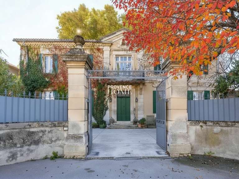 Maison Le Thor - 5 chambres - 272m²