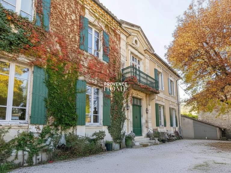 Maison Le Thor - 5 chambres - 272m²