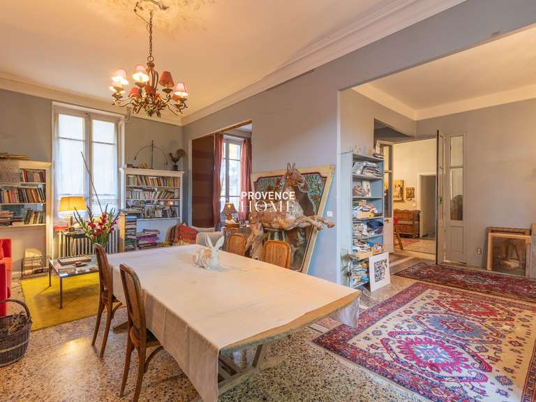 Maison Le Thor - 5 chambres - 272m²