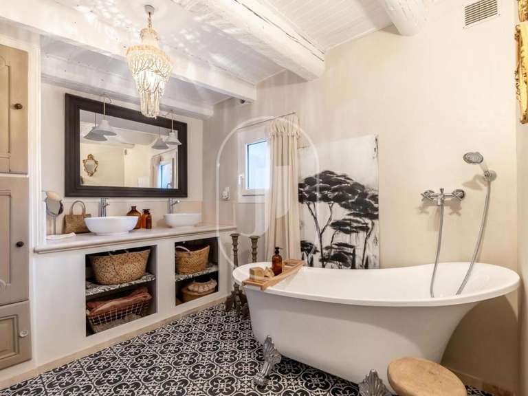 Maison Le Thor - 4 chambres - 190m²