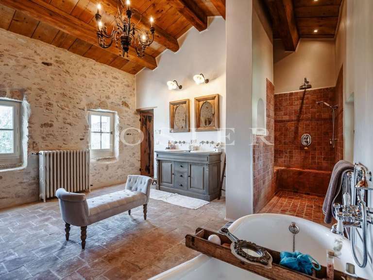 Maison Le Thor - 4 chambres - 300m²
