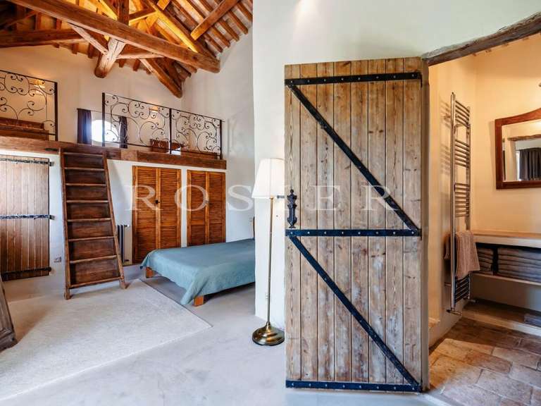 Maison Le Thor - 4 chambres - 300m²