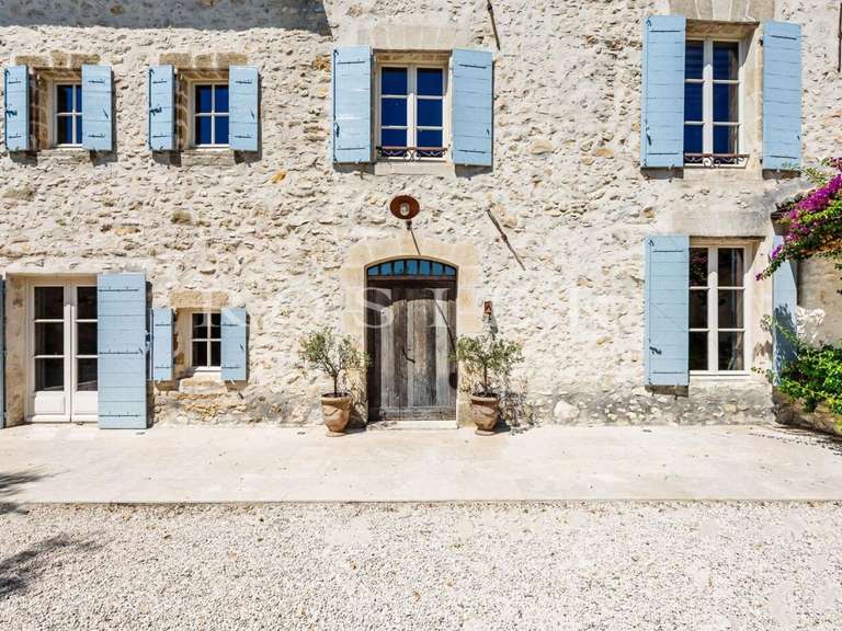Maison Le Thor - 4 chambres - 300m²