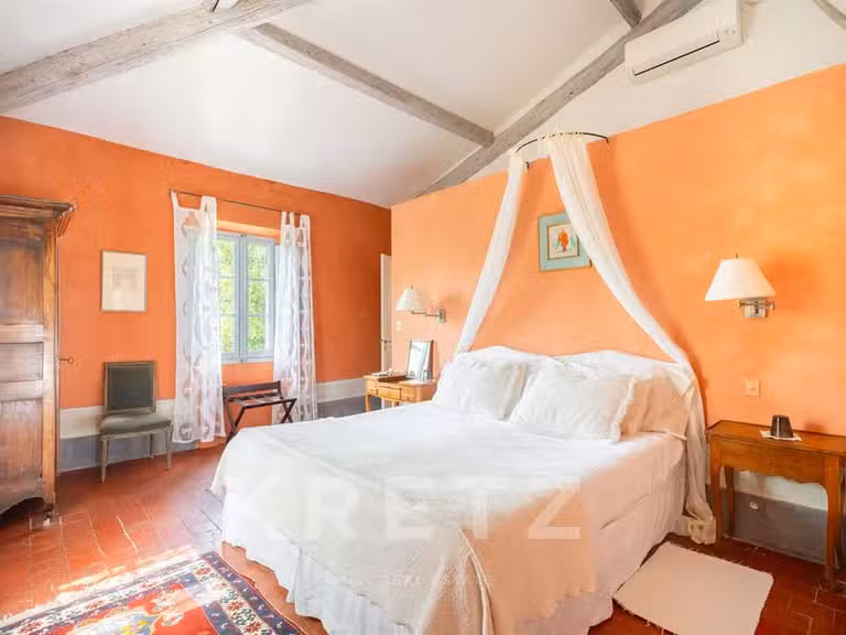 Maison Le Thor - 1313m²