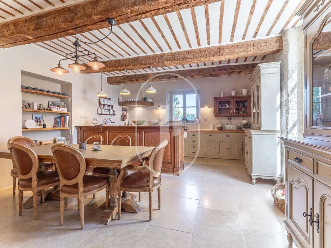 Maison Le Thor