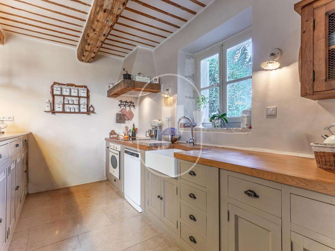 Maison Le Thor