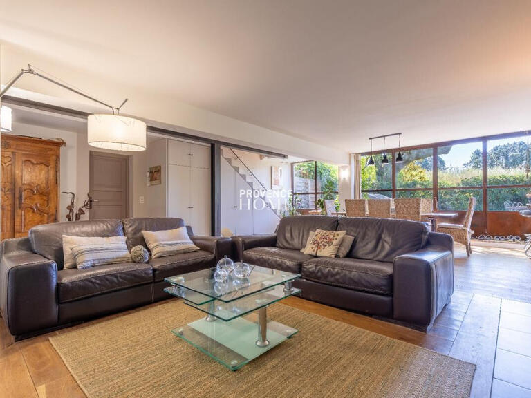 Propriété Le Thor - 10 chambres - 528m²