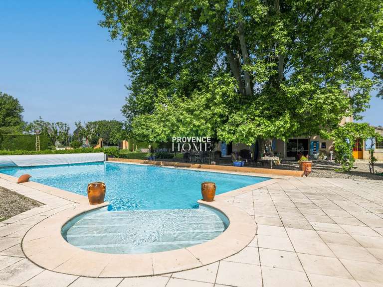 Propriété Le Thor - 5 chambres - 200m²