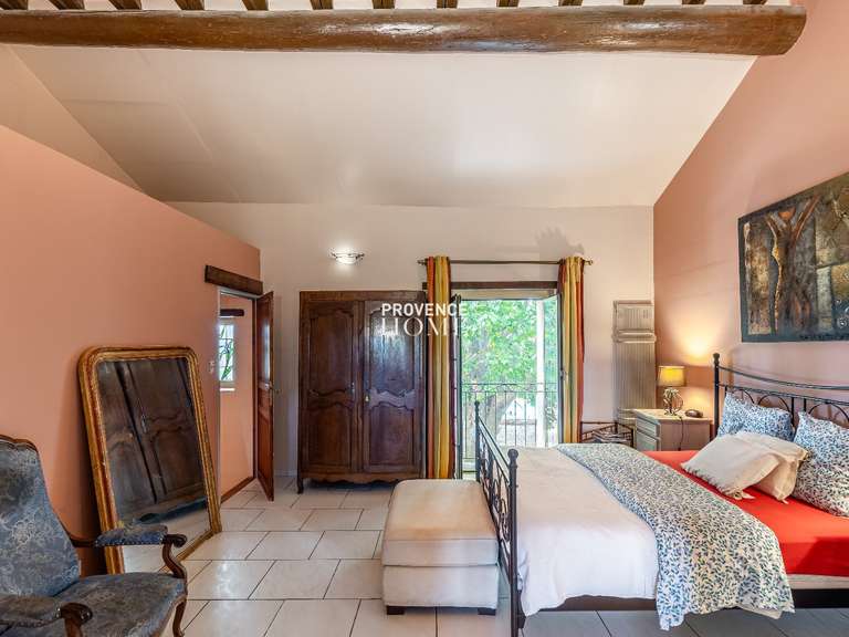 Propriété Le Thor - 5 chambres - 200m²