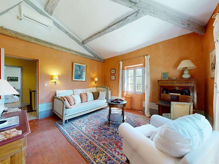 Propriété Le Thor - 16 chambres - 1000m²