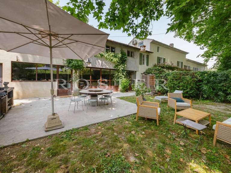 Villa Le Thor - 9 chambres - 528m²