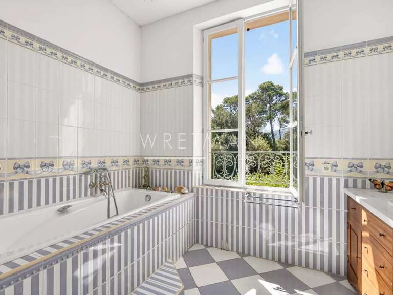 House Le Thoronet - 6 bedrooms - 269m²
