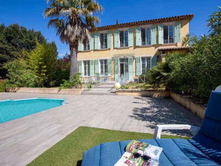 House Le Thoronet - 6 bedrooms - 269m²