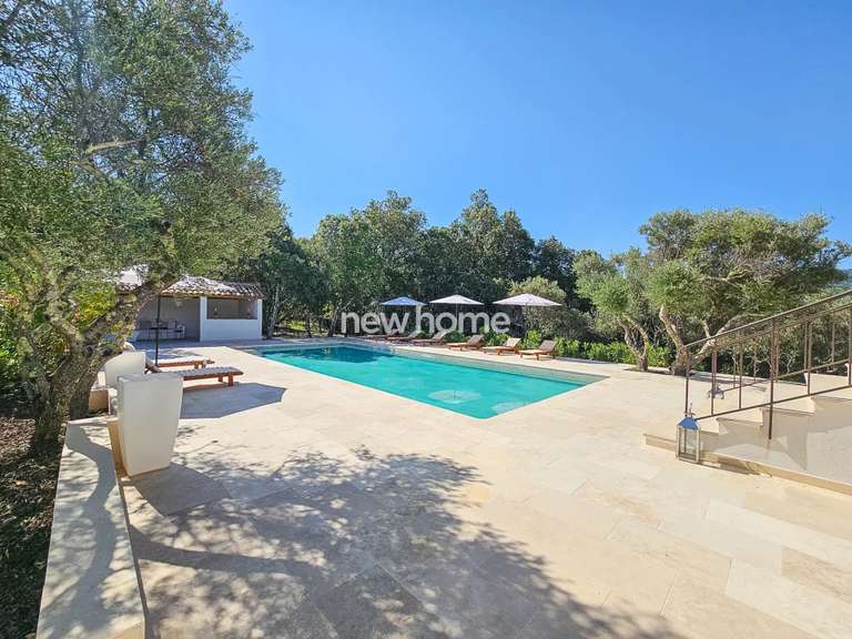 Maison Le Thoronet - 5 chambres - 309m²