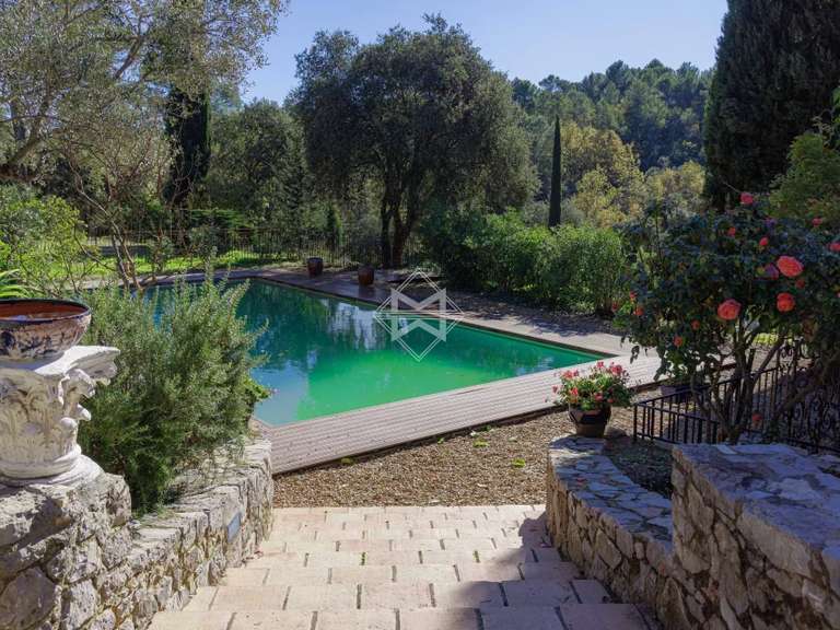 Property Le Thoronet - 4 bedrooms - 592m²