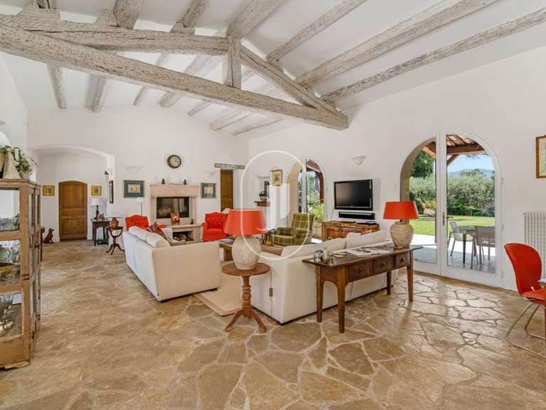 Propriété Le Thoronet - 5 chambres - 318m²