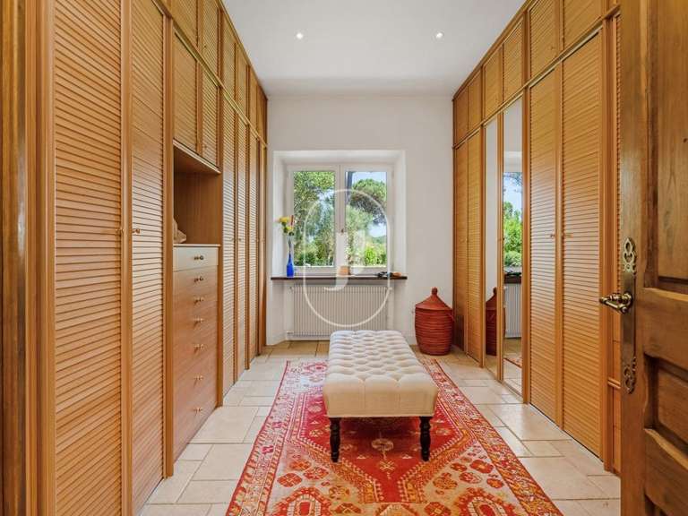 Propriété Le Thoronet - 5 chambres - 318m²