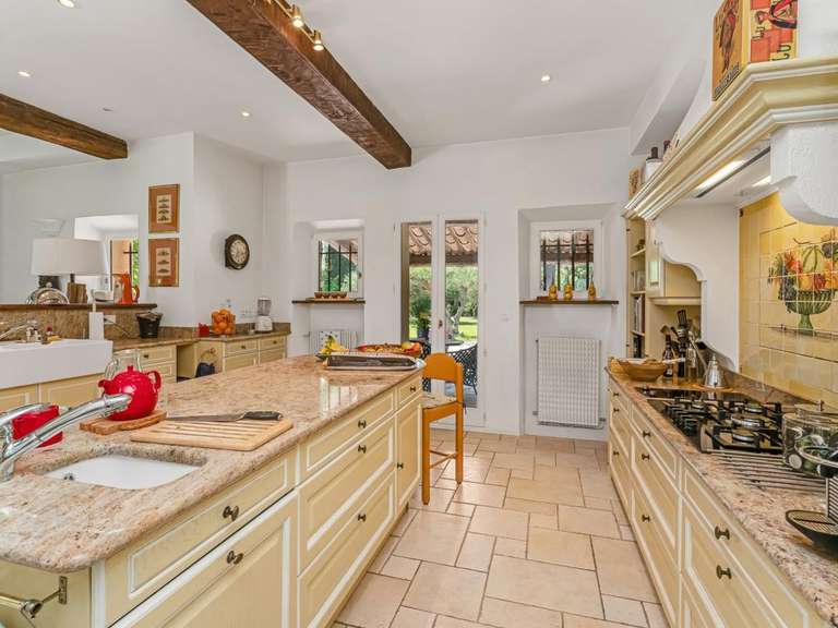 Propriété Le Thoronet - 5 chambres - 318m²