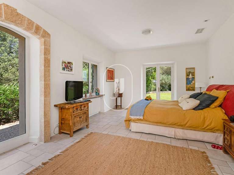 Propriété Le Thoronet - 5 chambres - 318m²