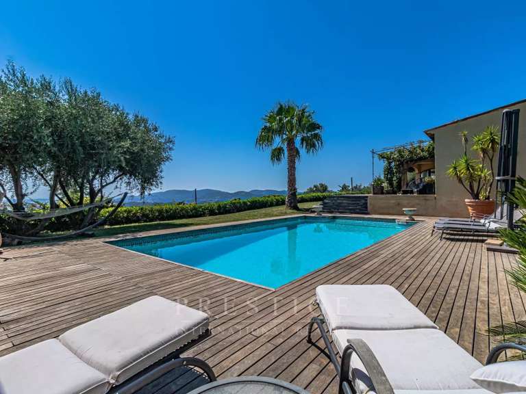 Maison Le Tignet - 4 chambres - 179m²