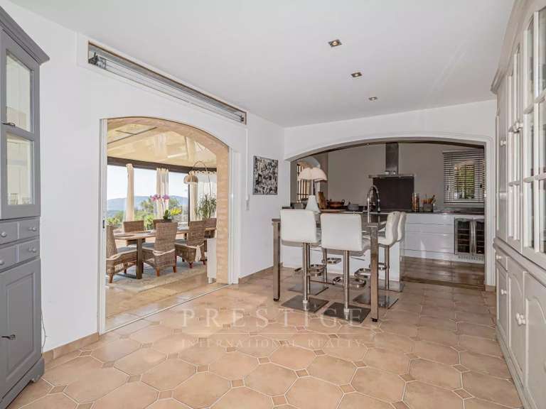 Maison Le Tignet - 4 chambres - 179m²