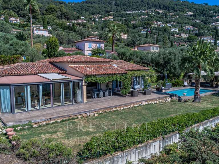 Maison Le Tignet - 4 chambres - 179m²