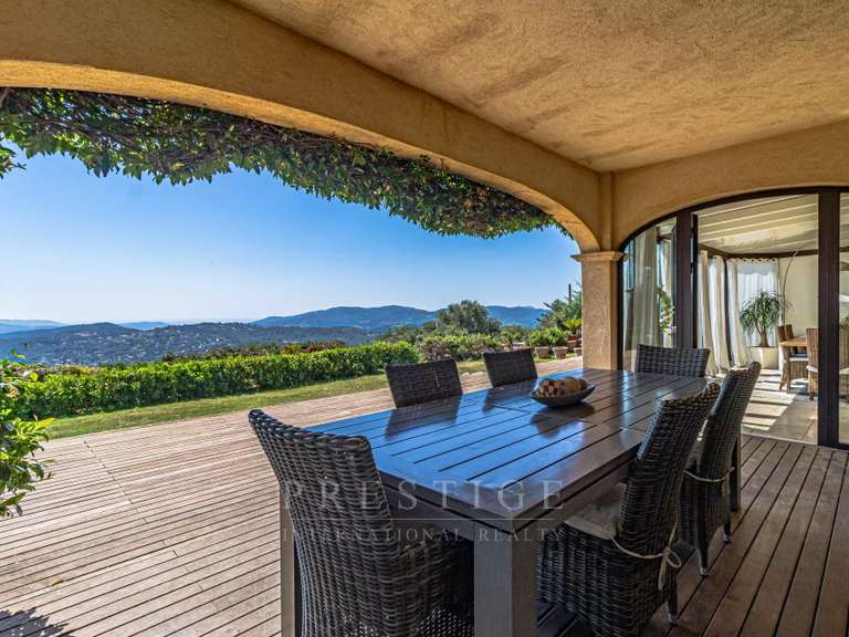 Maison Le Tignet - 4 chambres - 179m²