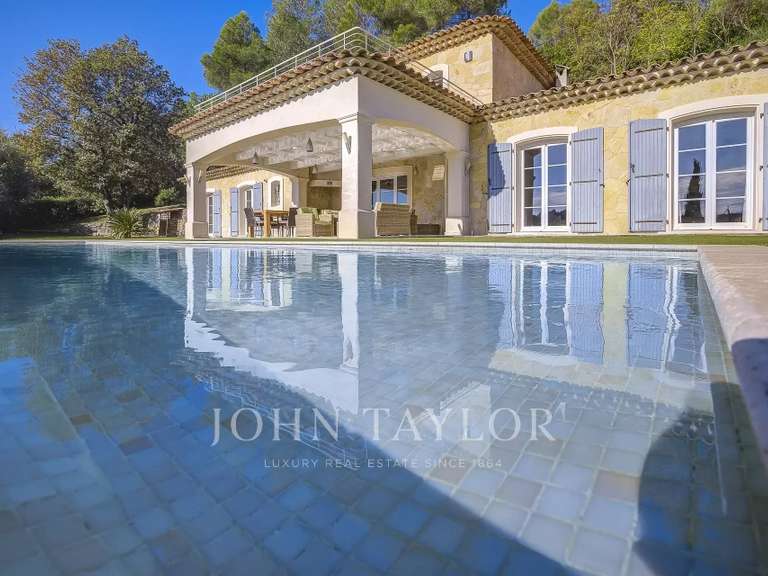 Maison Le Tignet - 3 chambres - 210m²