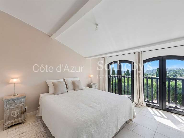 Maison Le Tignet - 6 chambres - 237m²