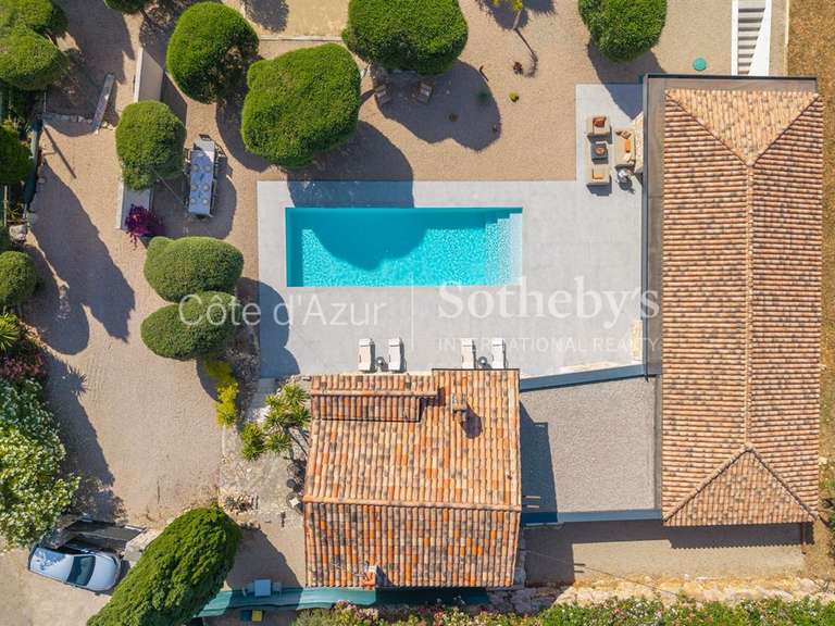 Maison Le Tignet - 6 chambres - 237m²
