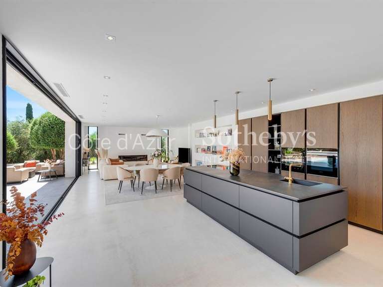 Maison Le Tignet - 6 chambres - 237m²