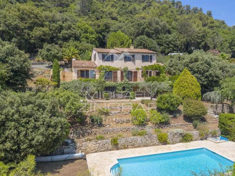 Villa Le Tignet - 5 bedrooms - 218m²