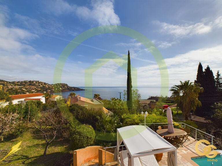 Sale House le trayas - 3 bedrooms