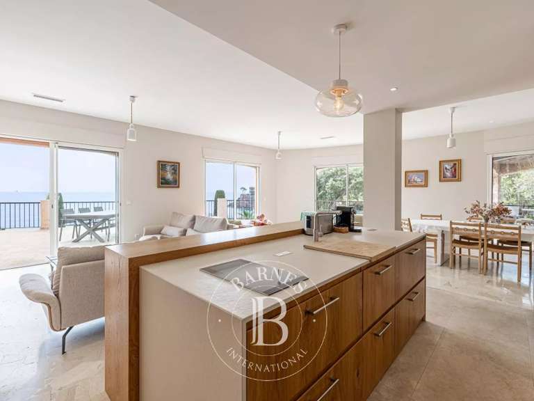 Villa Le trayas - 6 chambres - 450m²