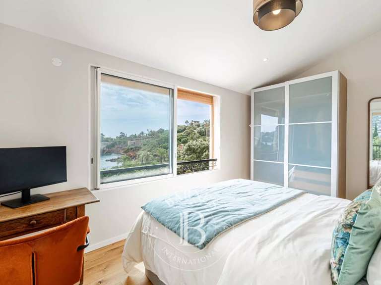 Villa Le trayas - 6 chambres - 450m²